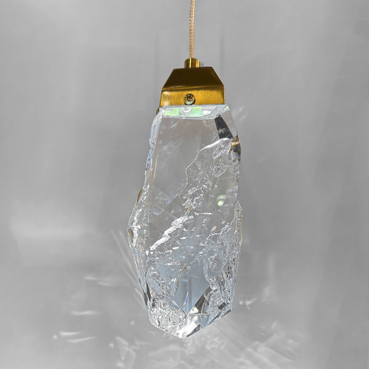 Подвесной светильник Delight Collection 111-5P gold