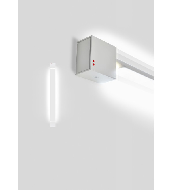 Настенный светильник Fabbian Pivot F39 White 3000 (белый, арт. F39G2101)