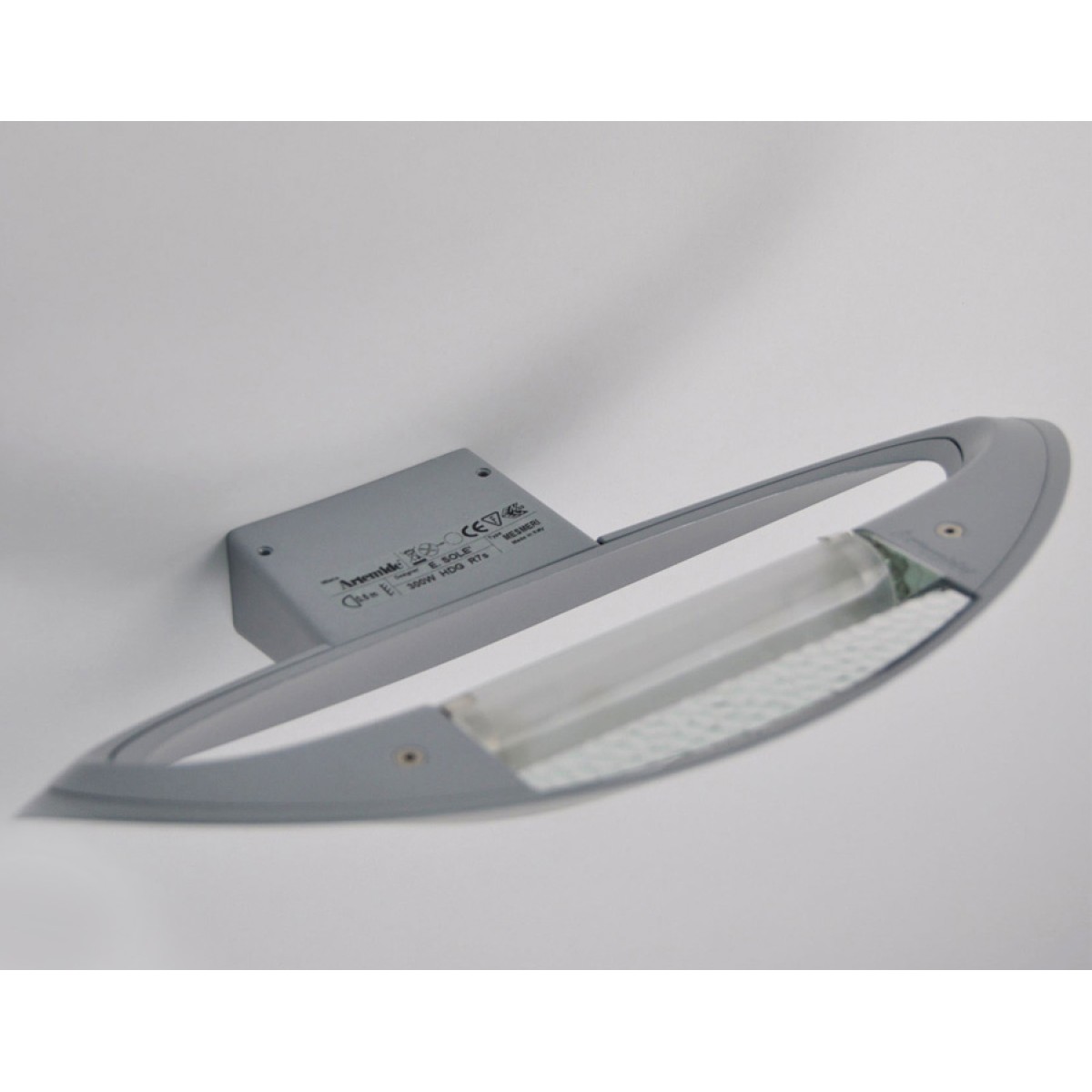 Настенный светильник Artemide Mesmeri 0916040A