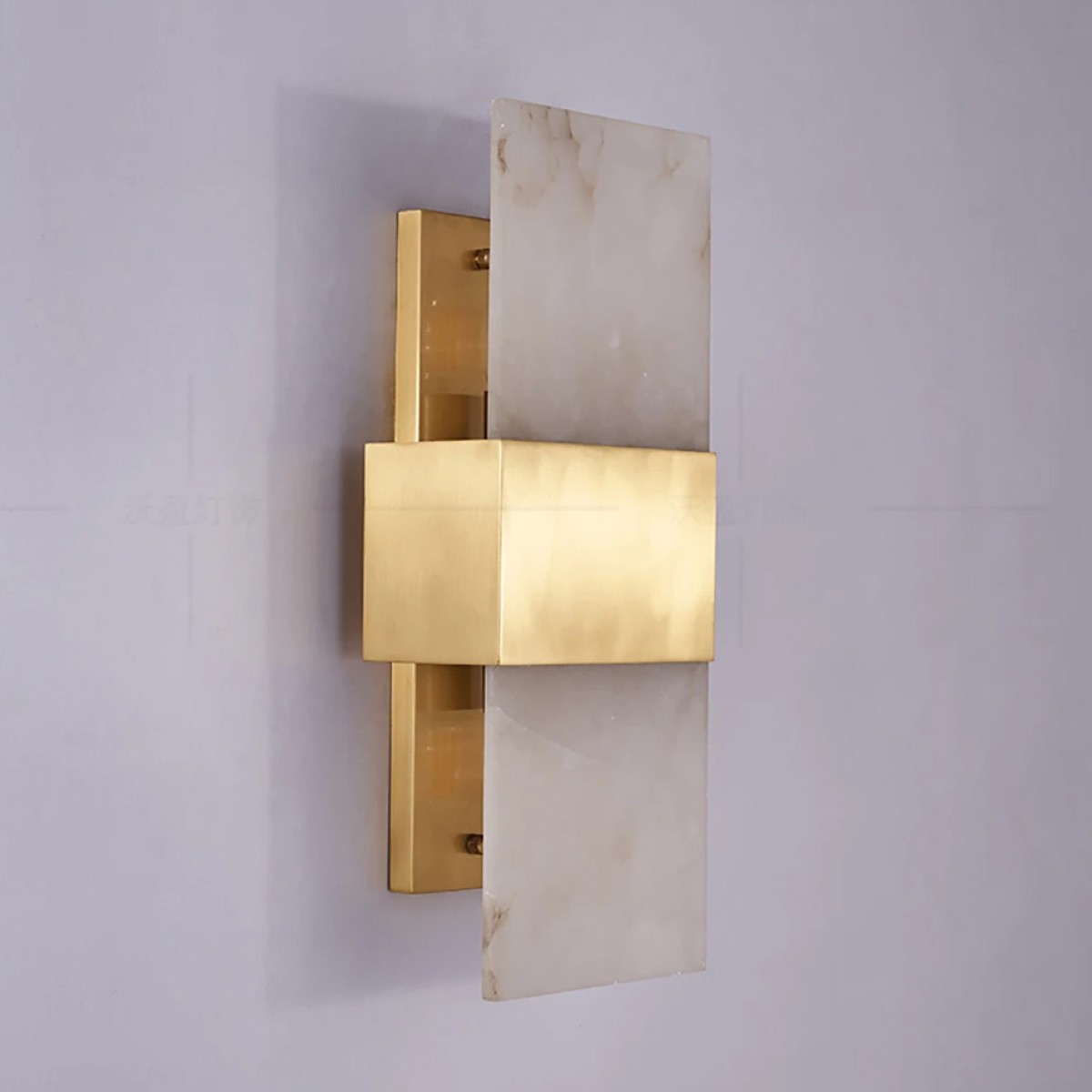 Настенный светильник Delight Collection MT1000-C brass