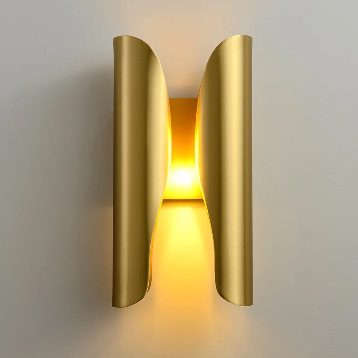 Настенный светильник Delight Collection MT8901-2W brass