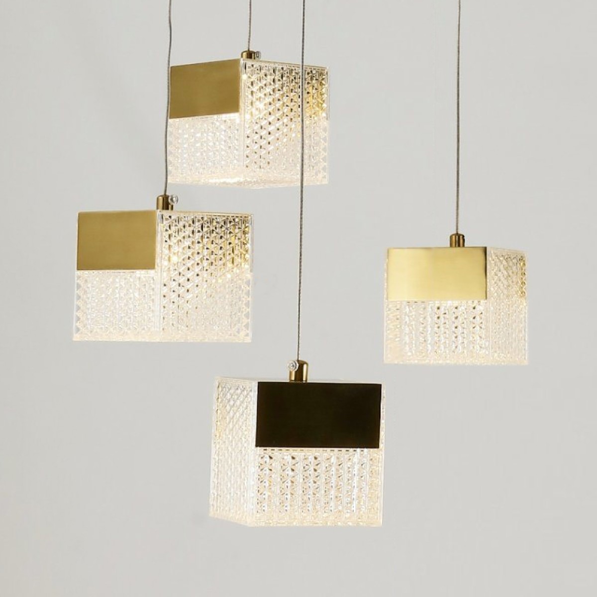 Подвесной светильник Delight Collection OMD821600-1 gold