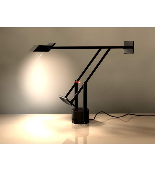 Настольная лампа Artemide Tizio 35 Black