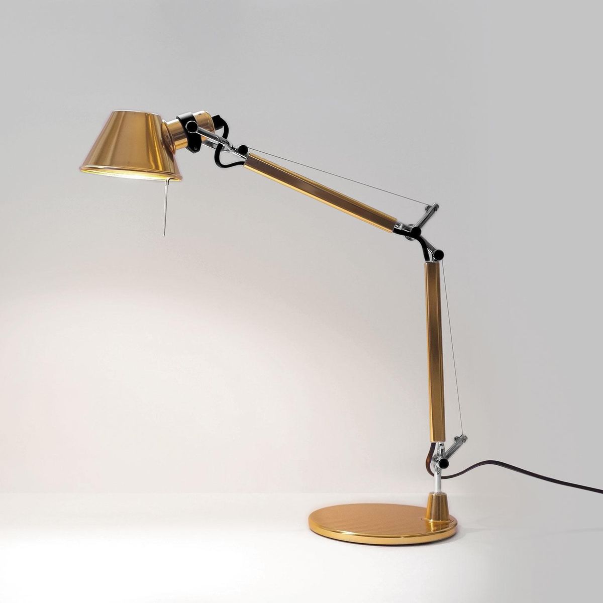 Настольная лампа Artemide Tolomeo Micro Gold