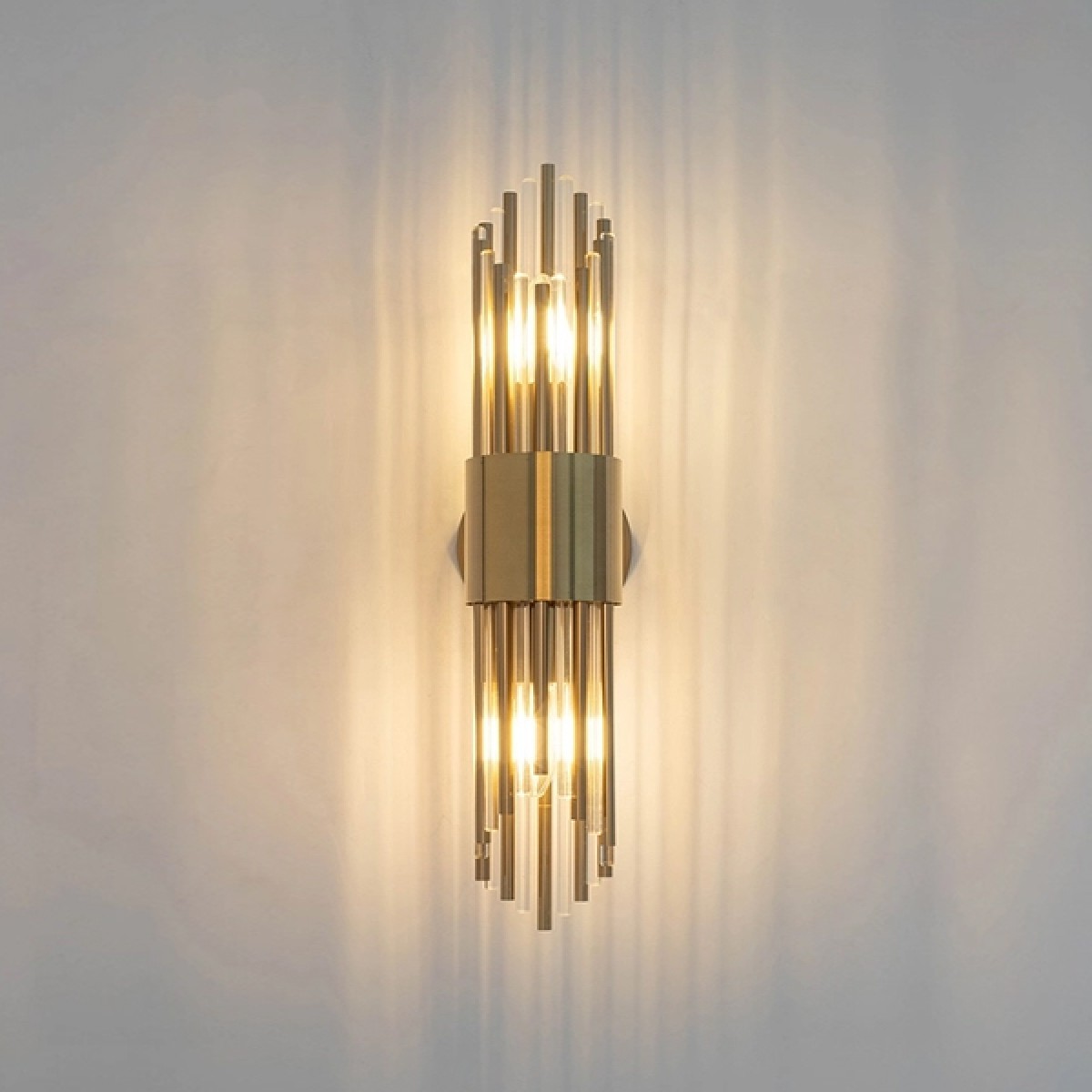 Настенный светильник Delight Collection B2562W-B gold