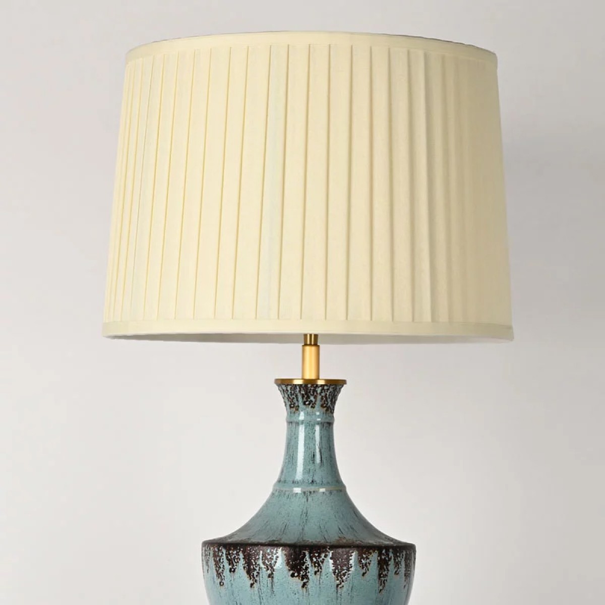 Настольная лампа Delight Collection BRTL3233