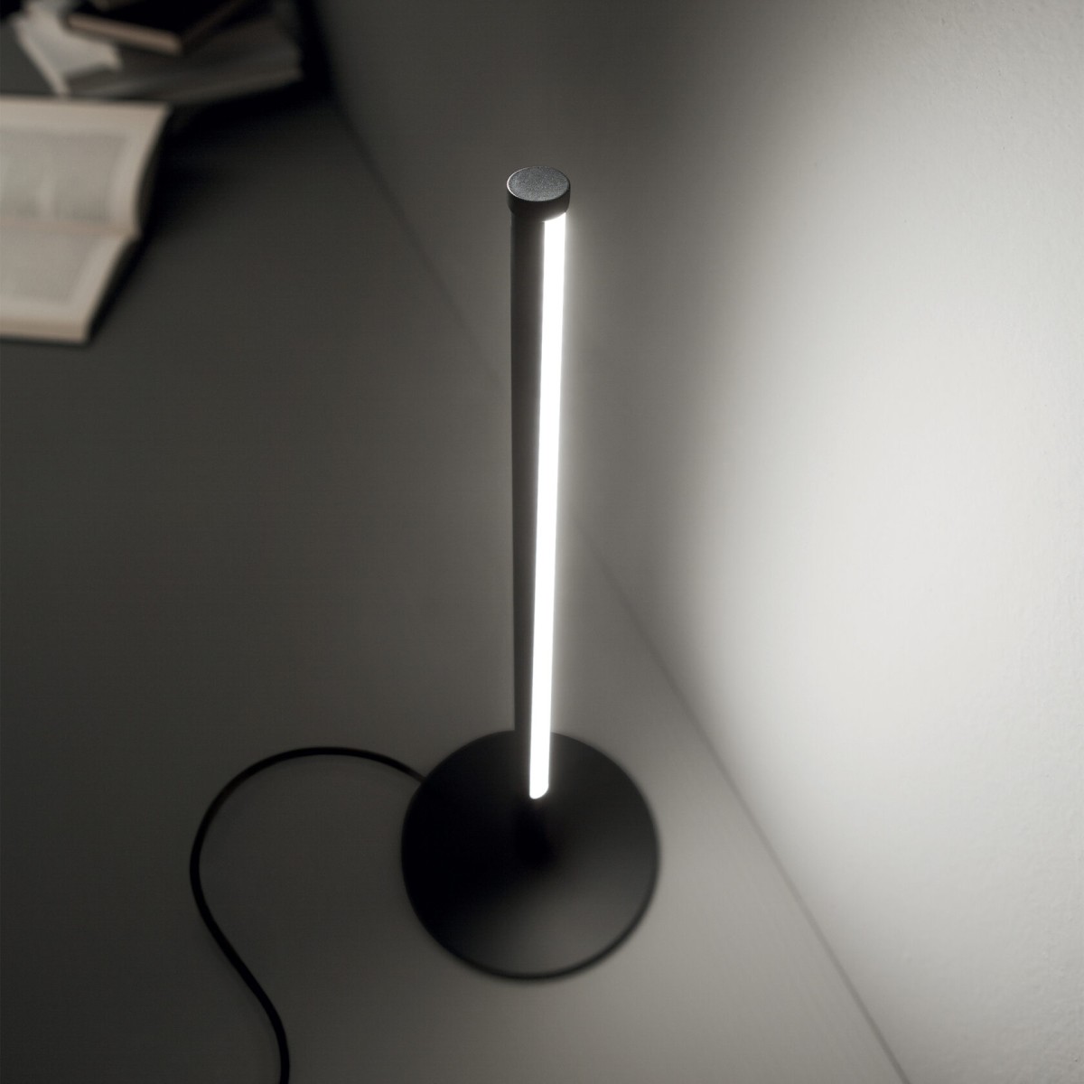 Лампа настольная Ideal Lux Yoko TL Черный 3000К LED 258911