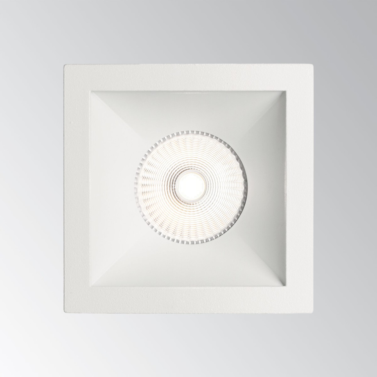 Светильник встраиваемый Ideal Lux Game Trim Square 11Вт LED Белый / Черный 3000К 192352