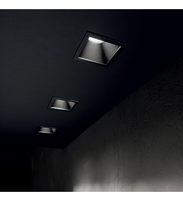 Светильник встраиваемый Ideal Lux Game Trim Square 11Вт LED IP65 Черный 3000К 327761