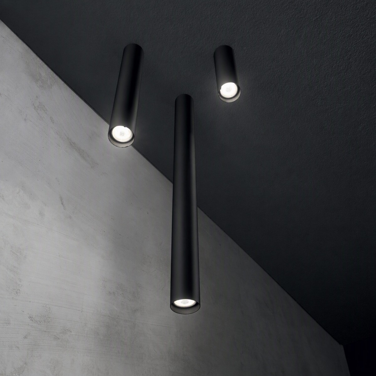 Светильник потолочный Ideal Lux Look PL01 Round D6.0 H010 Черный GU10 353821