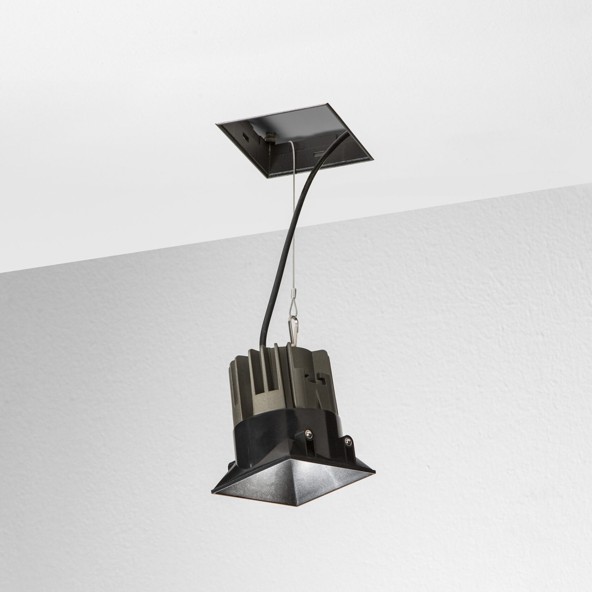 Светильник встраиваемый Ideal Lux Game Trim Square 11Вт LED Белый / Черный 3000К 192352