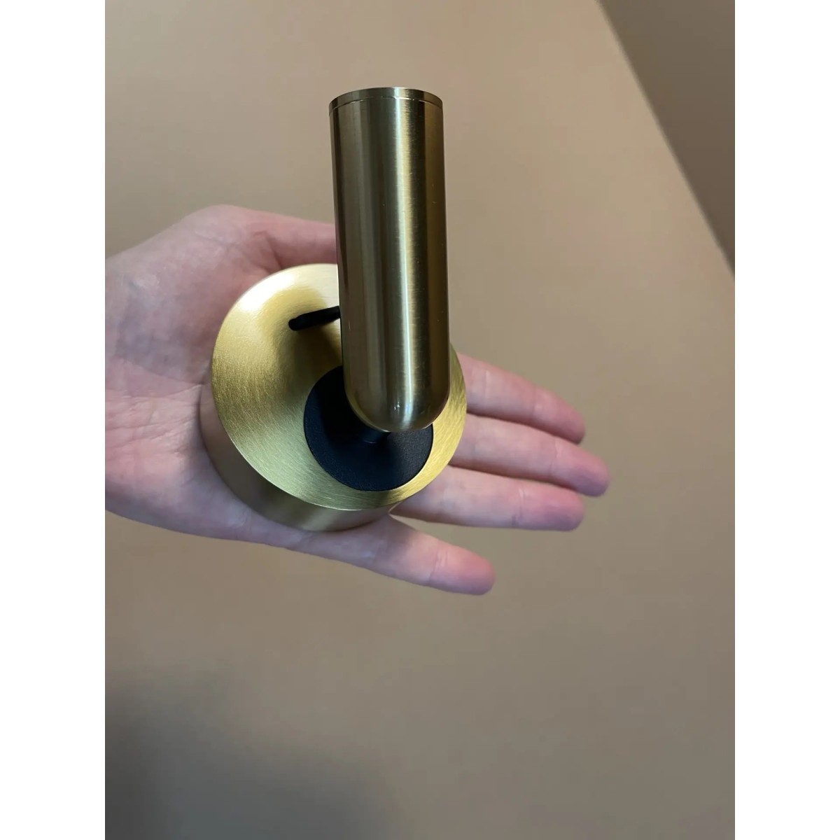 Светильник настенный Ideal Lux Bean AP Round Латунь 3000К 260624
