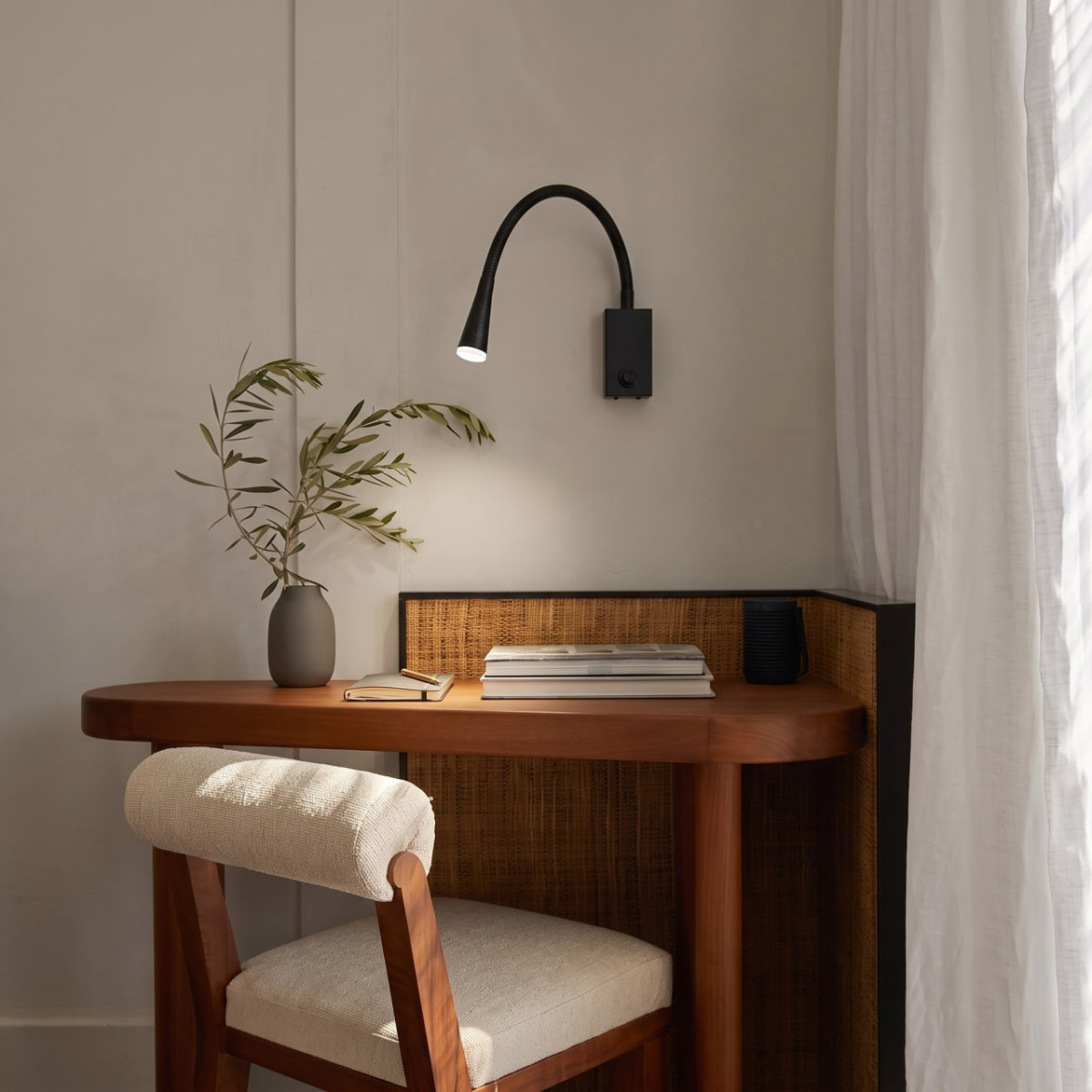 Настенный светильник LOFT IT Arrow 10398 Black