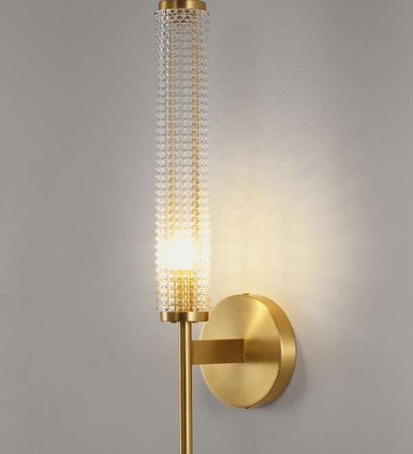 Светильник настенный Moderli V11021-1W Brass