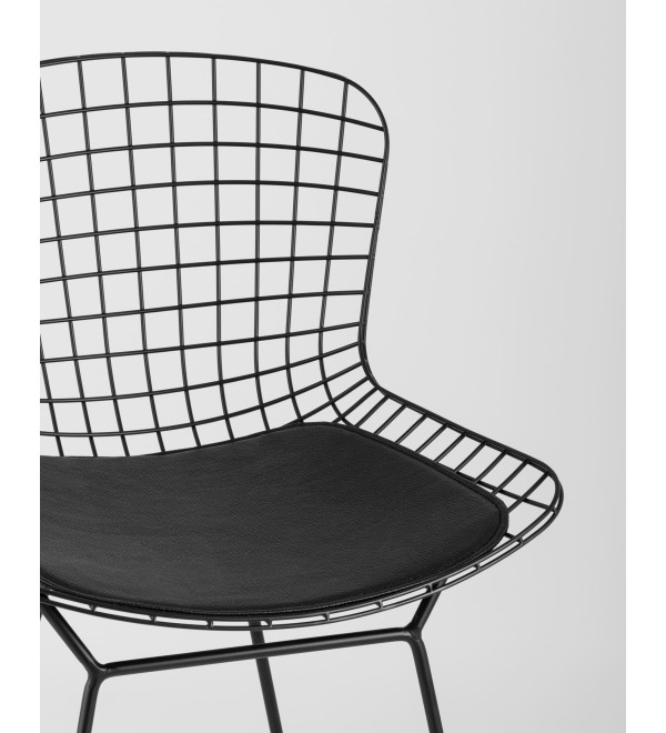 Стул полубарный с низкой спинкой Bertoia черный с черной подушкой