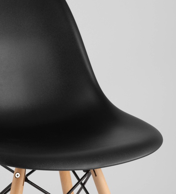 Стул Eames DSW черный