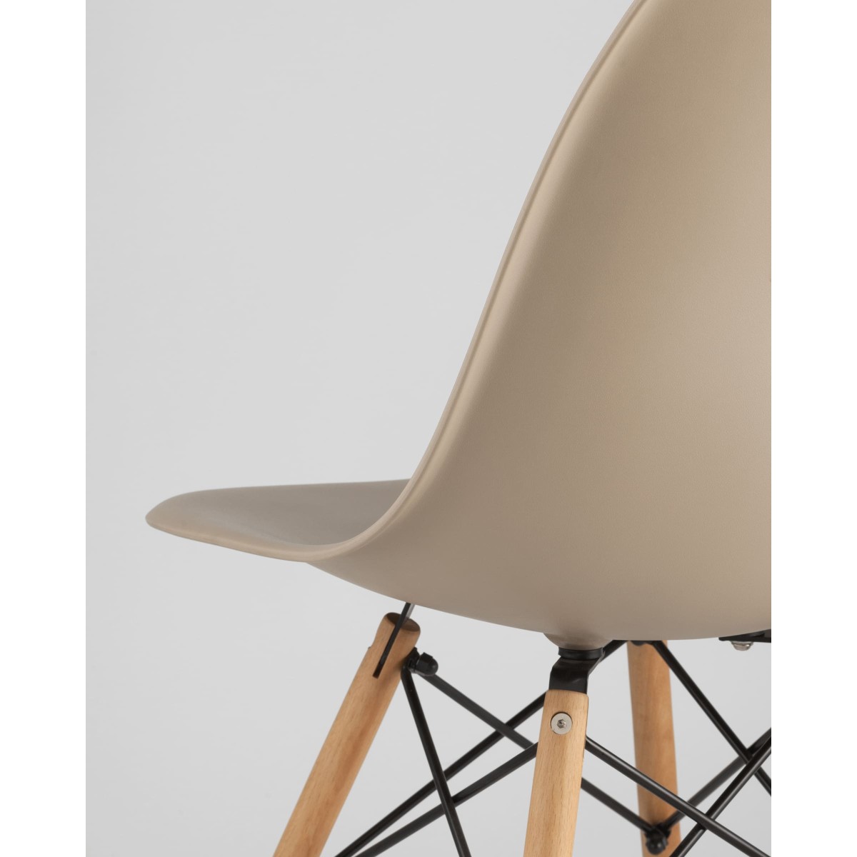 Стул Eames DSW бежевый x4