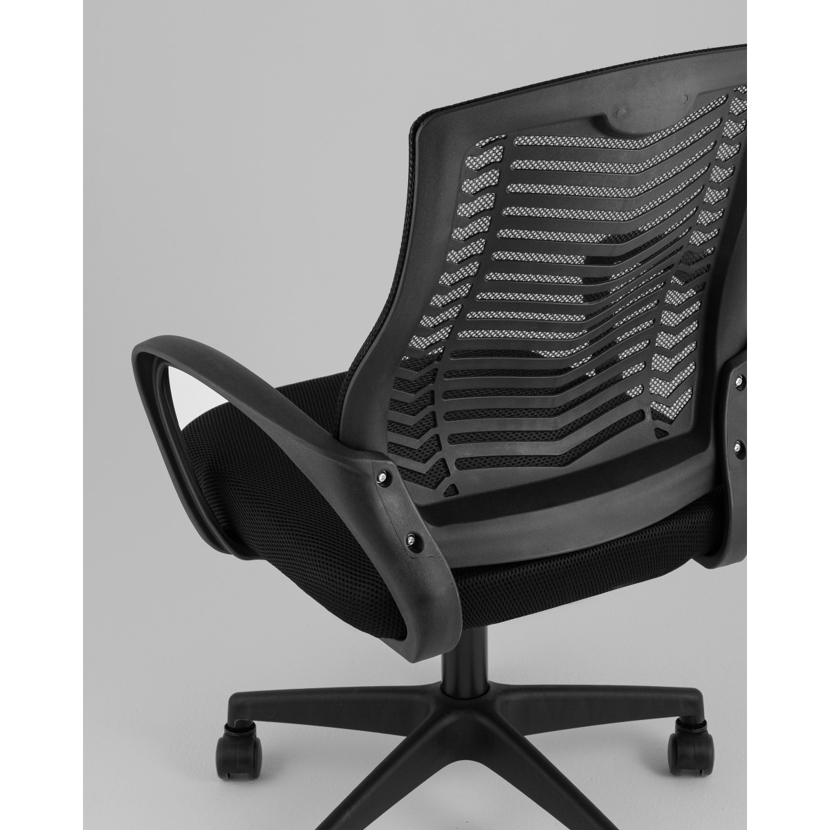 Кресло офисное TopChairs 2567 чёрный