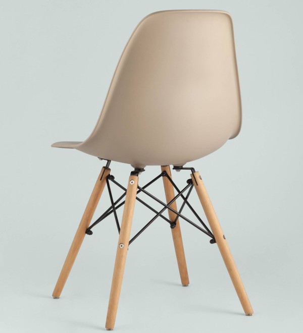 Стул Eames DSW бежевый