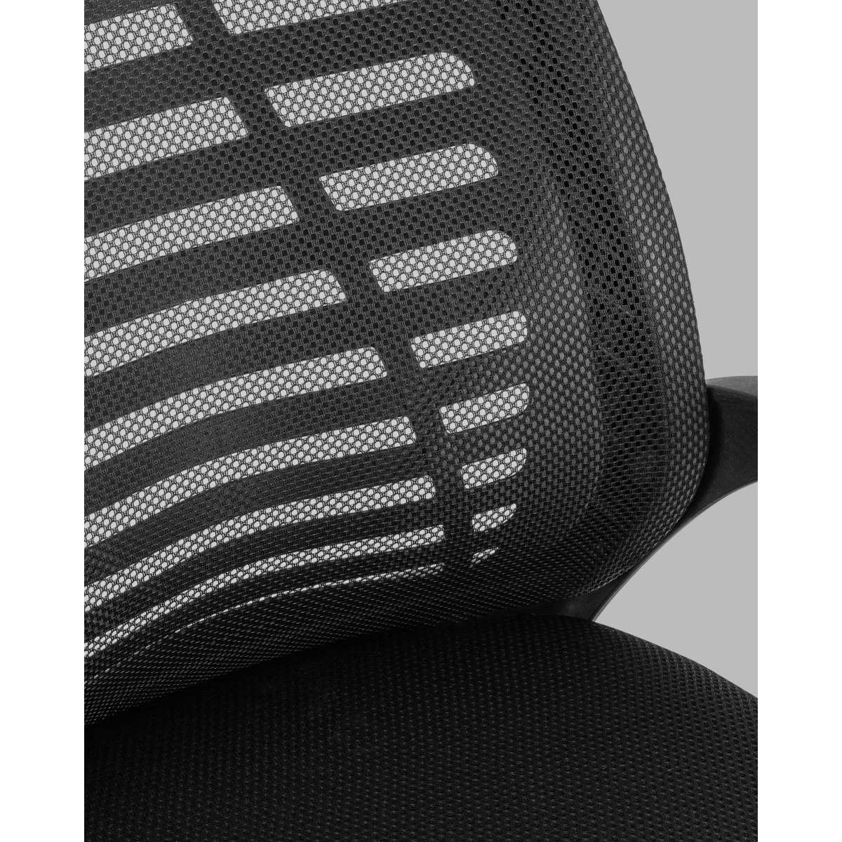 Кресло офисное TopChairs 2510 чёрный