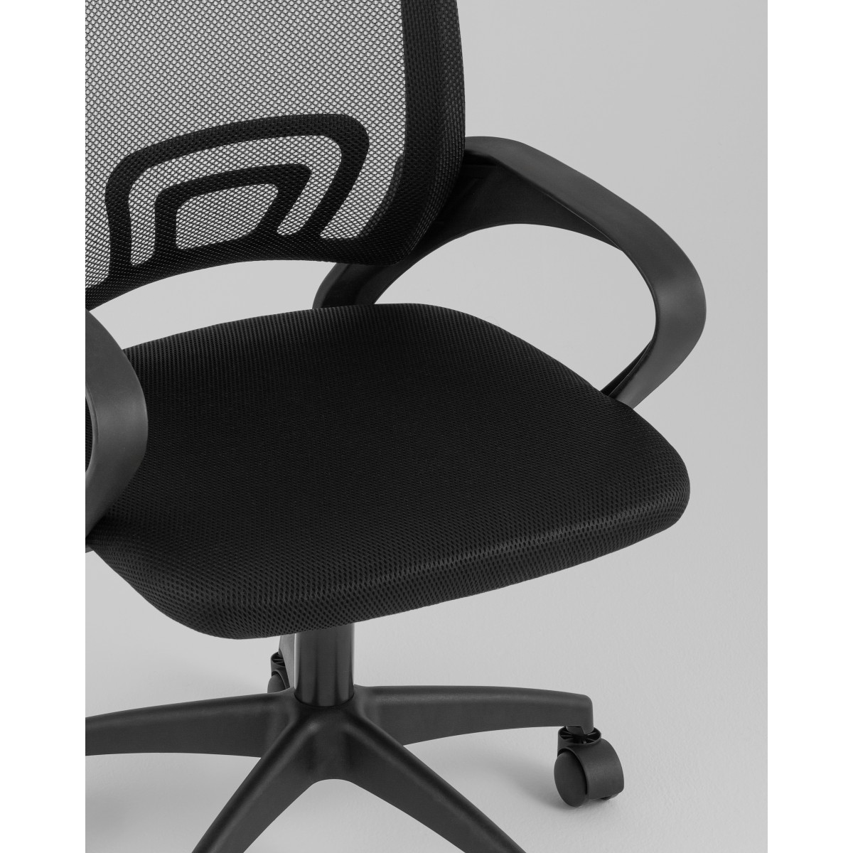 Кресло офисное TopChairs Simple SN черный