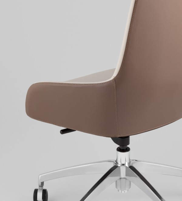 Кресло руководителя TopChairs Soulo светло-серый, коричневый