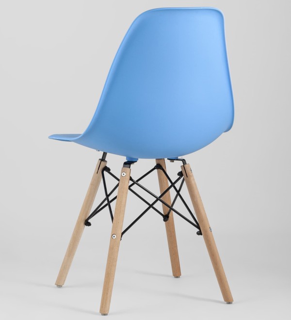 Стул Eames Style DSW голубой (разборный каркас)