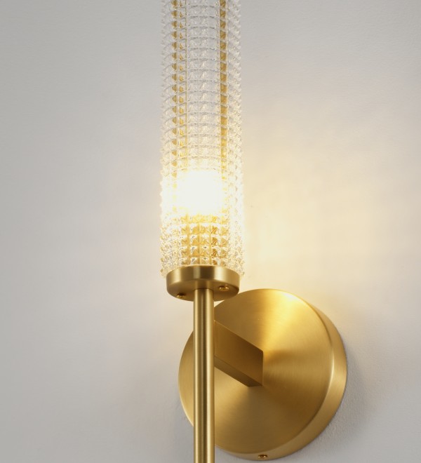 Светильник настенный Moderli V11021-1W Brass