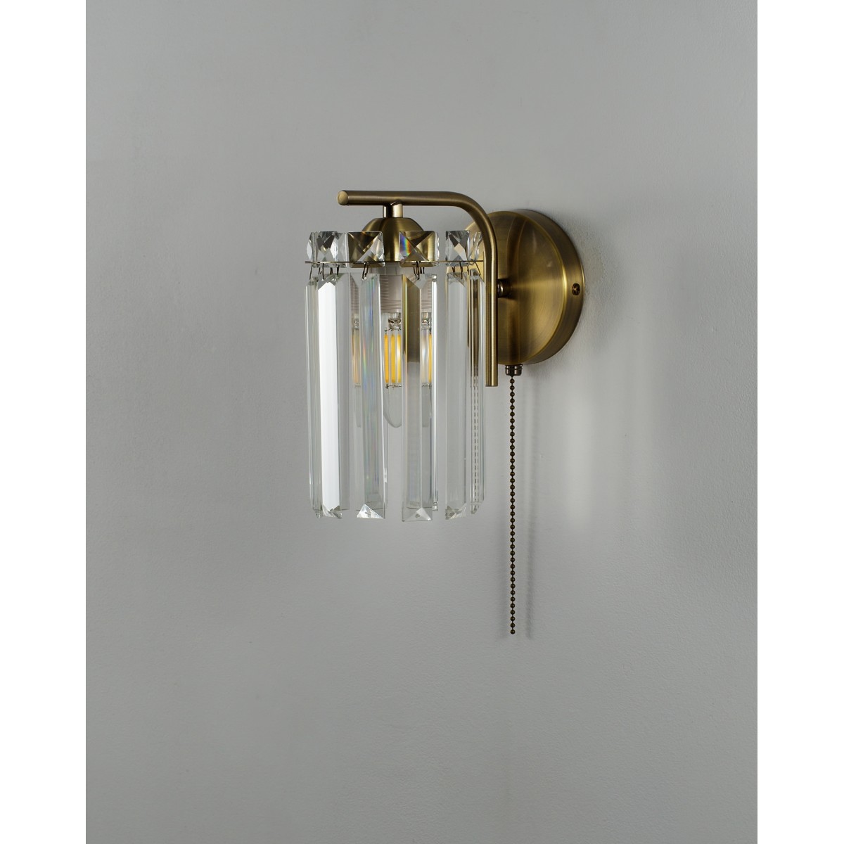 Бра Moderli V10750-1W Everly