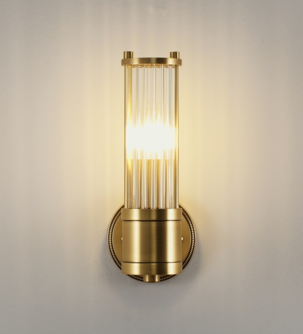 Светильник настенный Moderli V11020-1W Brass