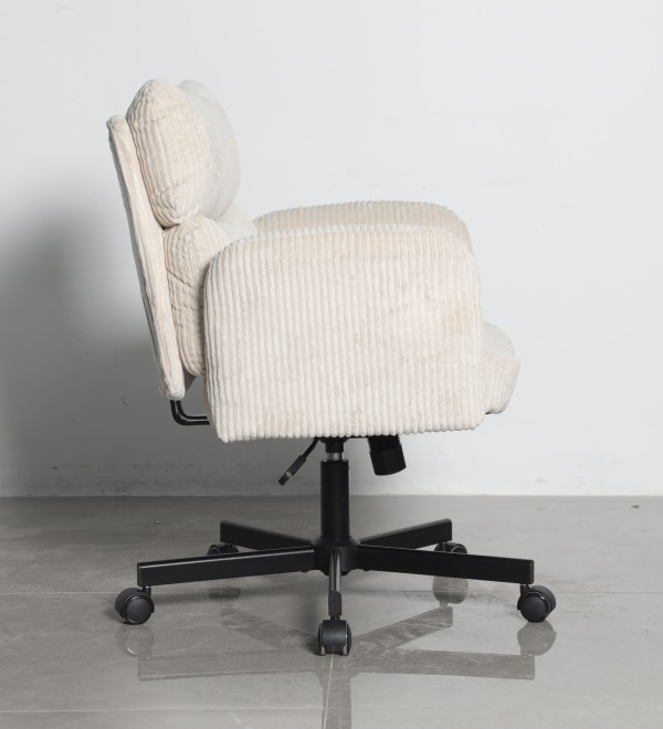 Кресло офисное TopChairs 6187 с откидными подлокотниками кремовый
