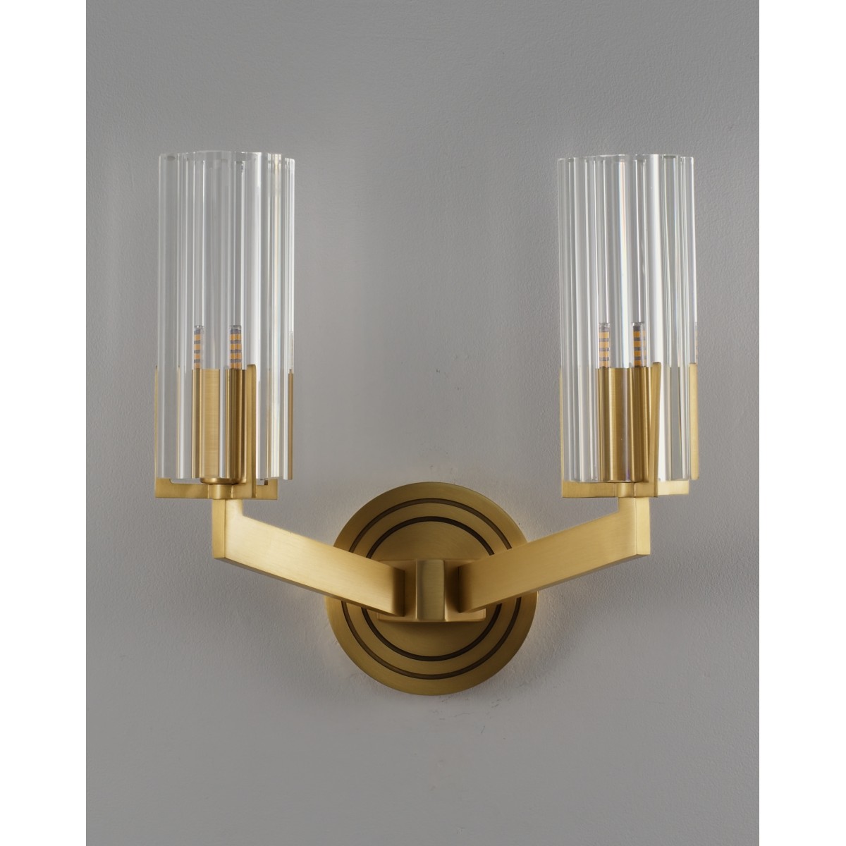 Светильник настенный Moderli V11073-2W Brass