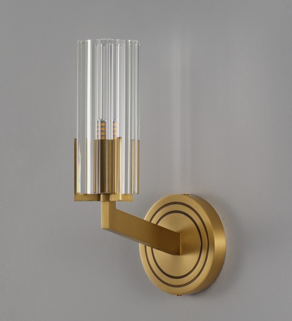 Светильник настенный Moderli V11015-1W Brass