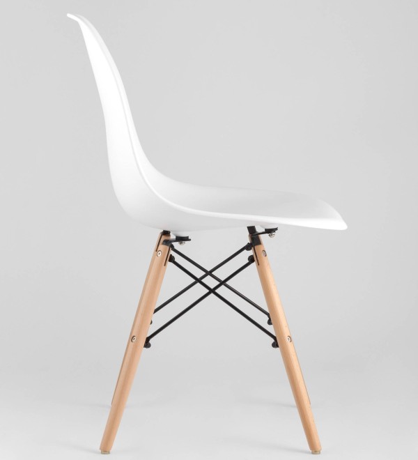 Стул Eames DSW белый
