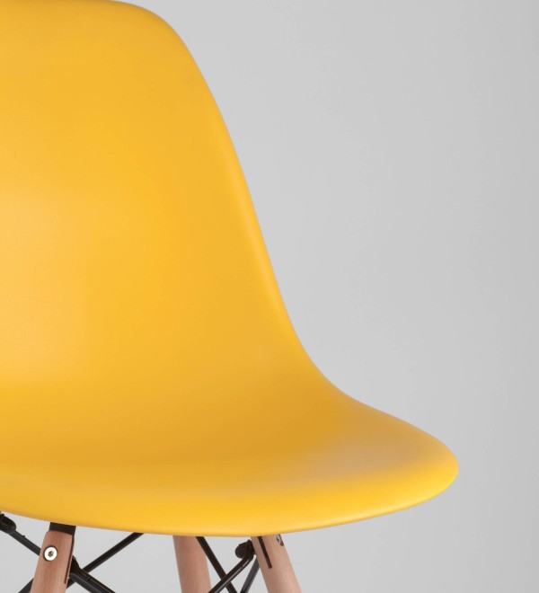 Стул Eames DSW желтый