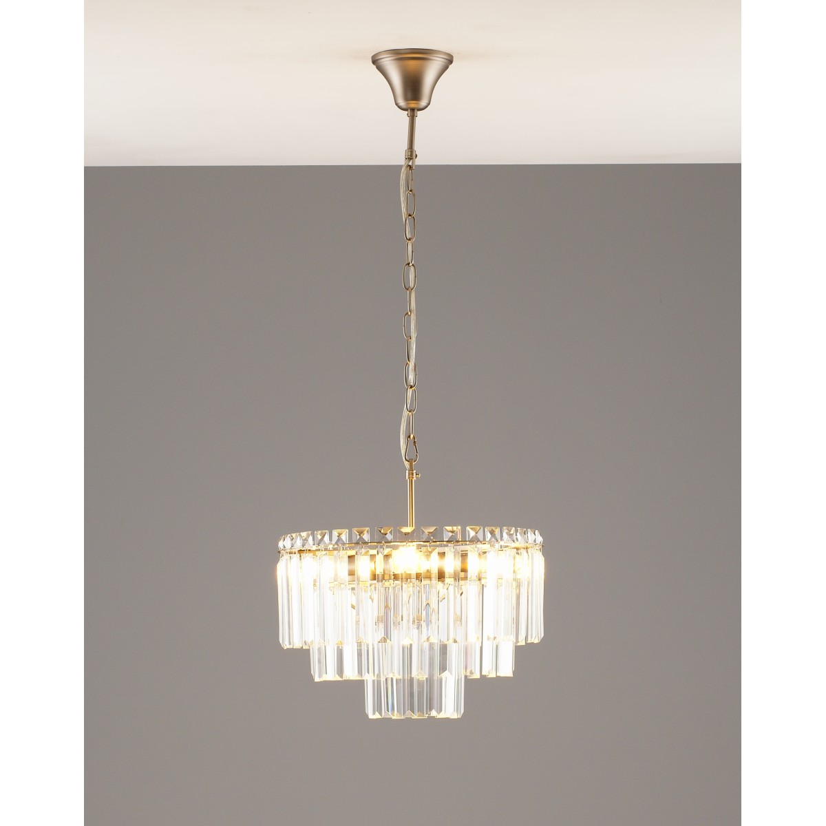 Люстра подвесная Moderli V10736-4P Crystal