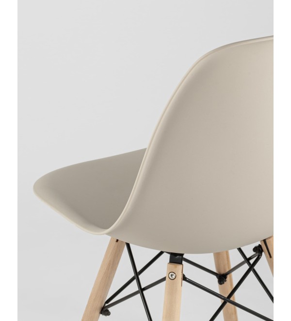 Стул Eames Style DSW бежевый (разборный каркас)