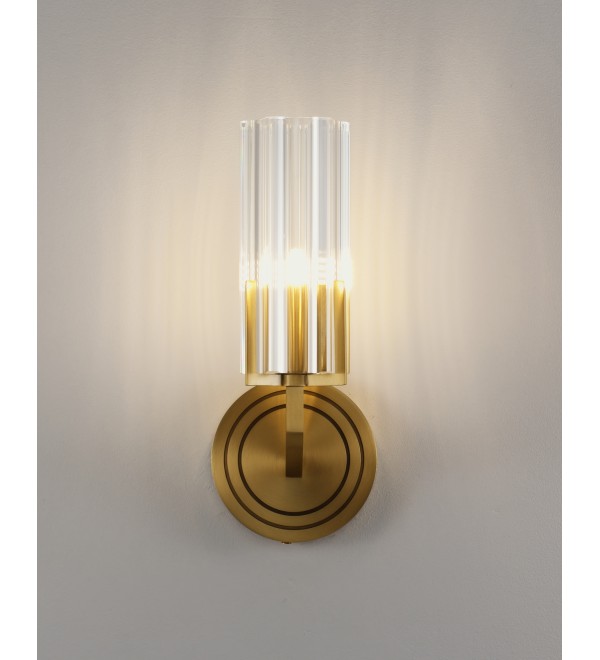 Светильник настенный Moderli V11015-1W Brass