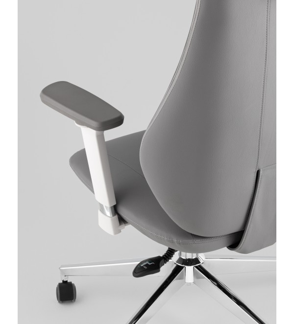 Кресло руководителя TopChairs Trophey серый