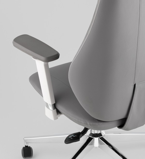 Кресло руководителя TopChairs Trophey серый