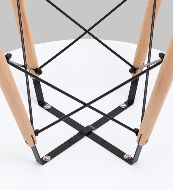 Стол Eames DSW NEW D80