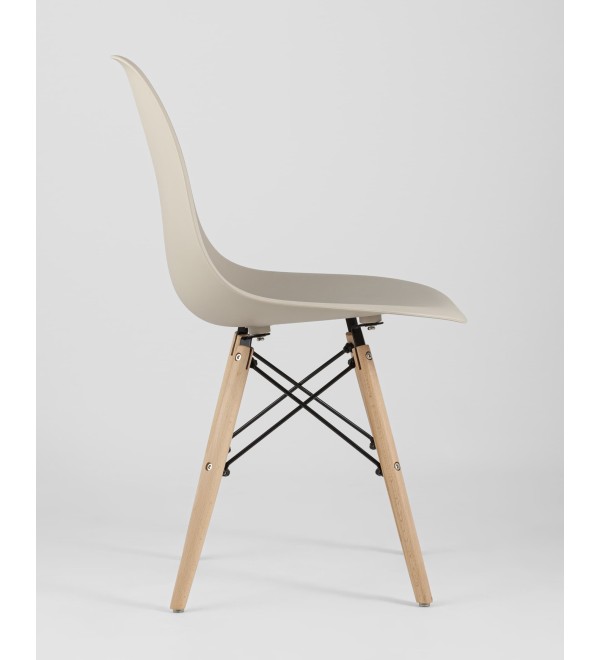 Стул Eames Style DSW бежевый (разборный каркас)