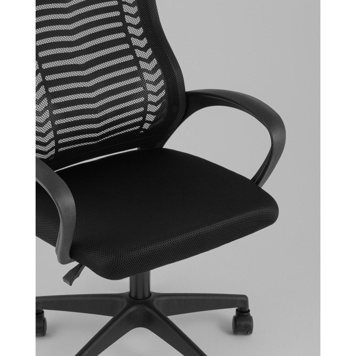 Кресло офисное TopChairs 2567 чёрный