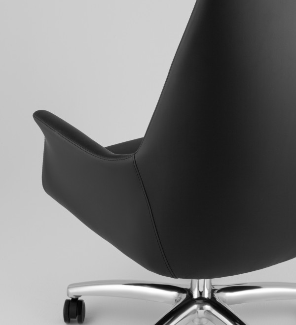 Кресло руководителя TopChairs Viking NEW черное