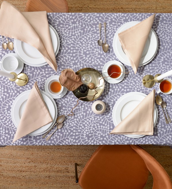 Скатерть из хлопка фиолетово-серого цвета с рисунком Спелая смородина, scandinavian touch, 180х260см