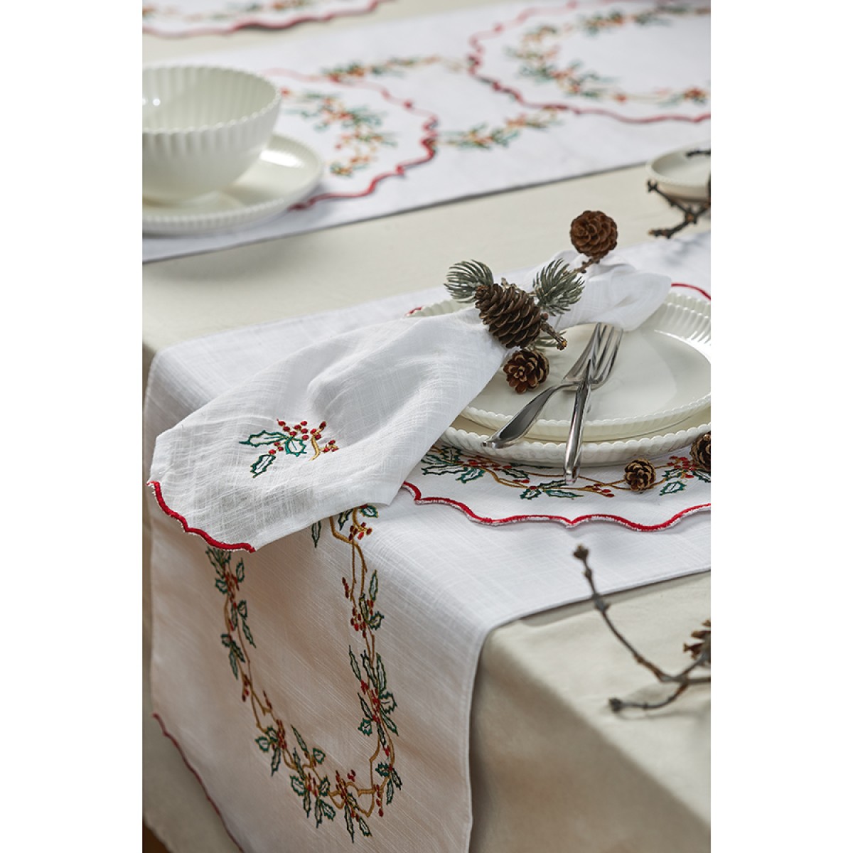 Дорожка на стол festive wreath из коллекции new year essential, 45х150 см