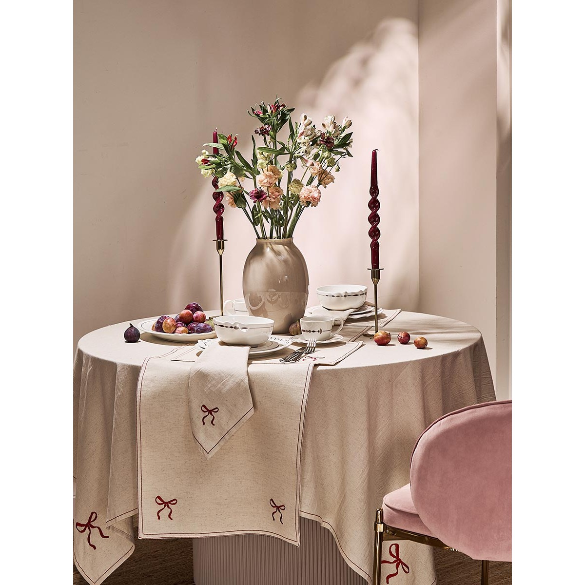 Салфетка под приборы fancy bows бежевого цвета из коллекции essential, 35х45 см