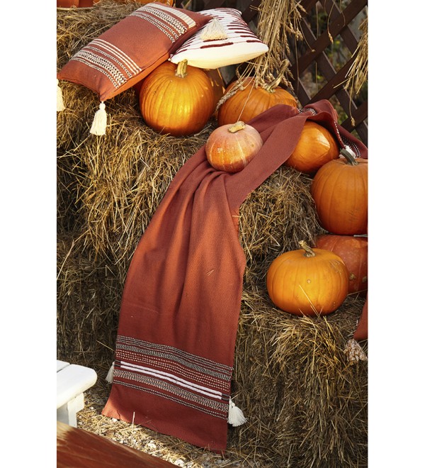 Дорожка на стол с вышивкой braids из коллекции ethnic, 45х150 см