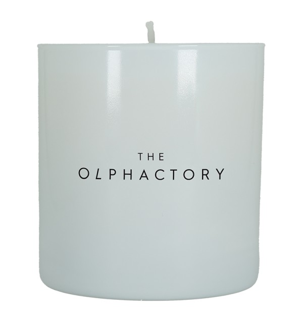 Свеча ароматическая the olphactory, white insignia, musk silhouette, 60 ч