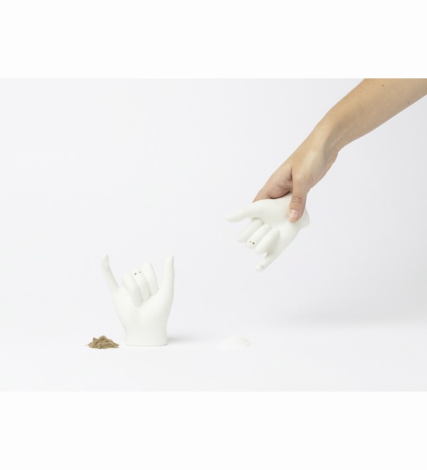 Набор из солонки и перечницы pinky swear